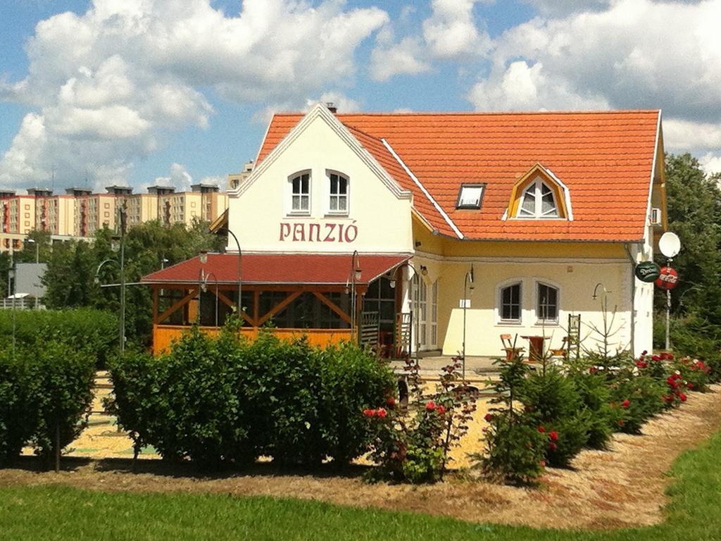 Golf Étterem és Panzió Kaposvár Exterior foto